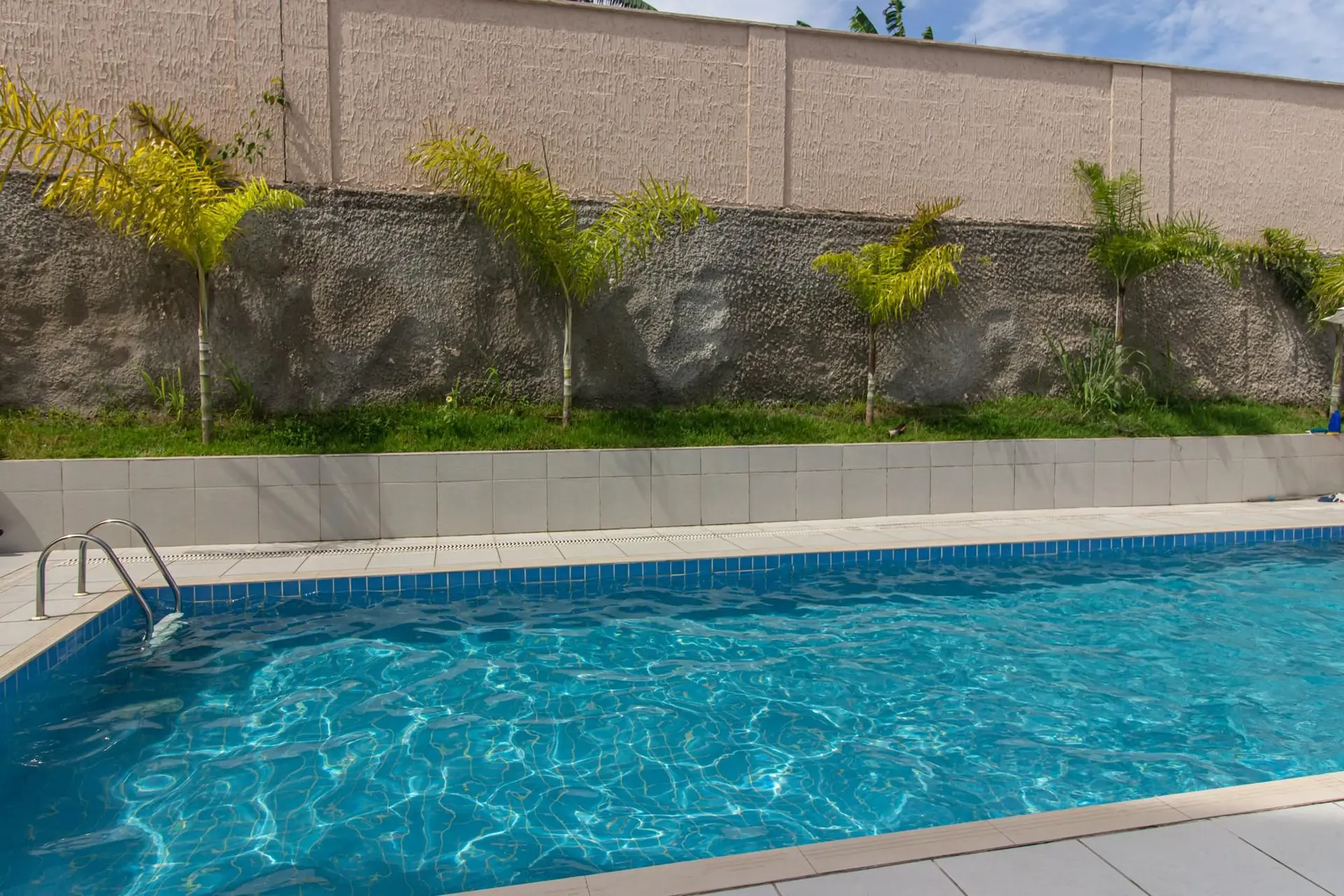 Mountain view in a 2-bedroom apartment, 37 m² — photo 10