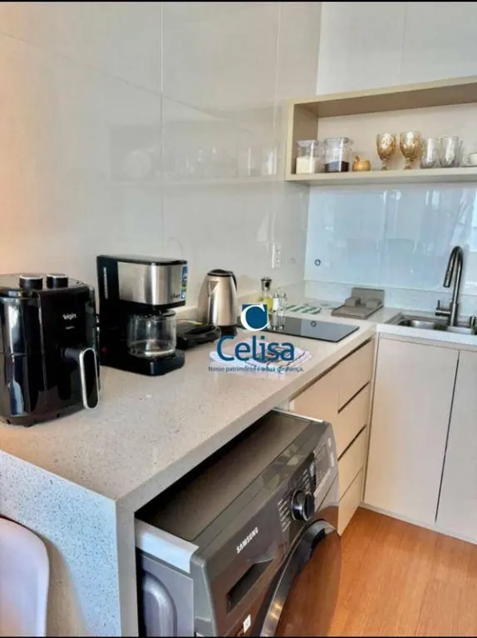 Меблированная студия с открытой кухней 34 м² — photo 12