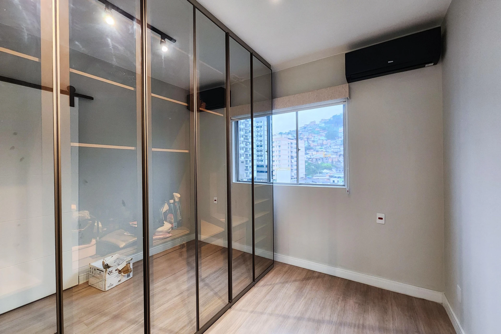 Furnished apartment, 58 m², with a mountain view — photo 22