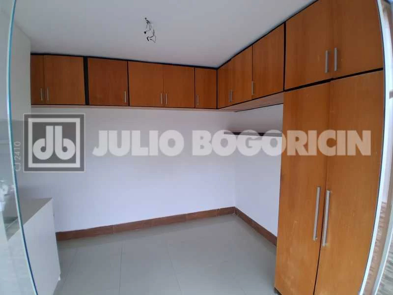 3-bedroom apartment with private balcony and BBQ — photo 13
