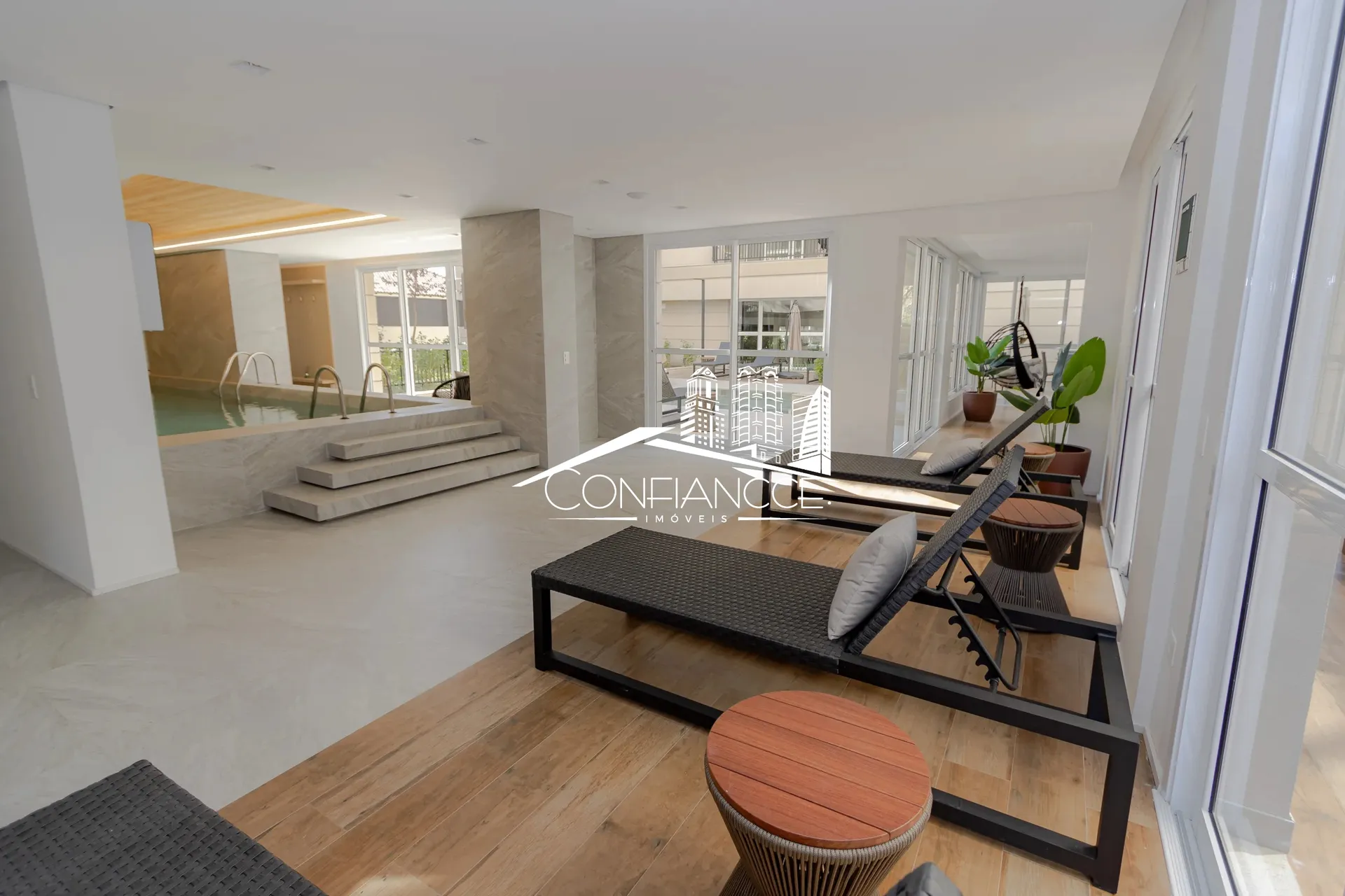 3-bedroom apartment with a private pool in Curitiba — photo 44