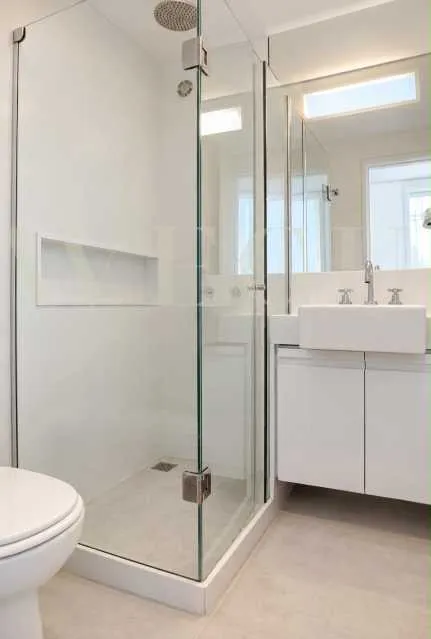 3-bedroom apartment in a building with a pool — photo 16