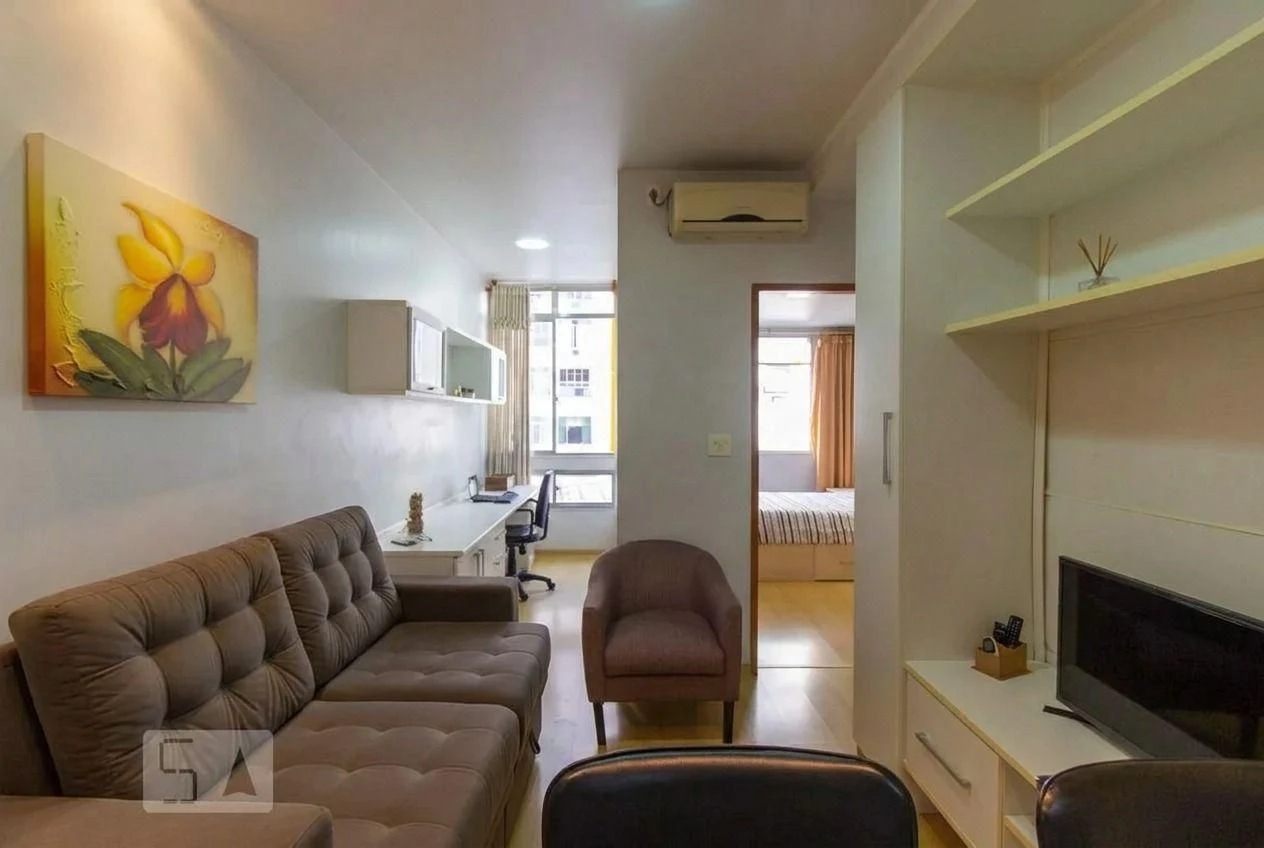 Furnished 1-bedroom apartment with a laundry area — photo 9