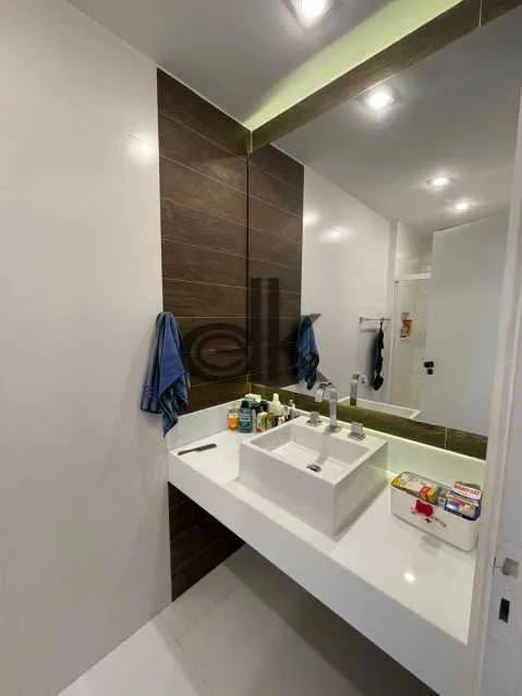 Furnished apartment with 2 bedrooms and 3 bathrooms — photo 15