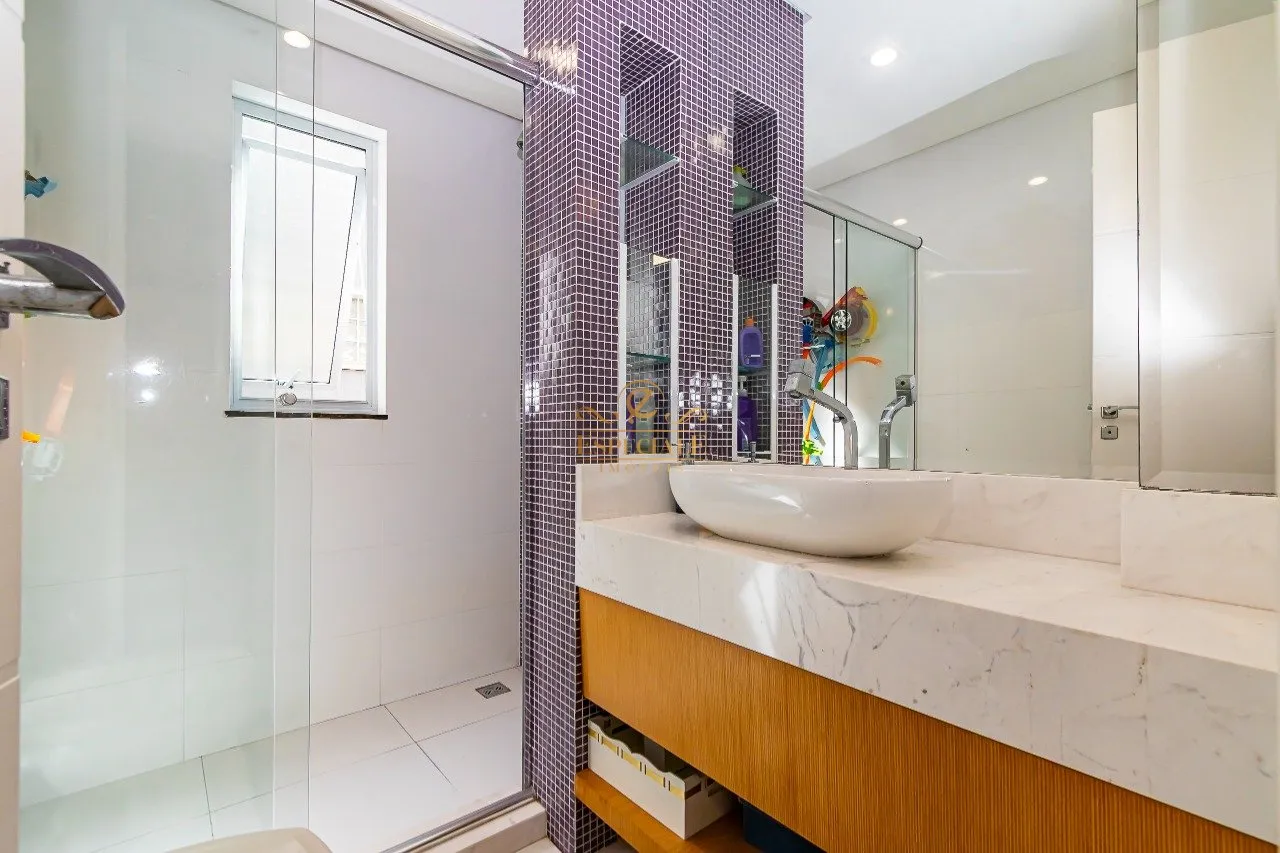 Furnished house with 4 bedrooms and open-plan kitchen — photo 26