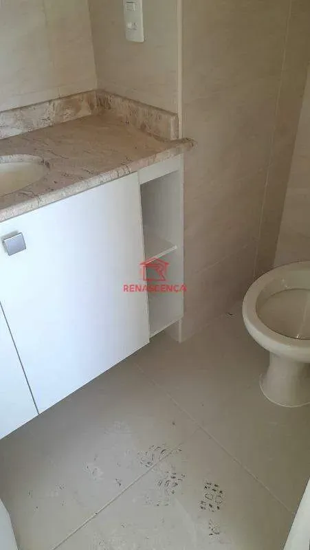 Unfurnished apartment with 3 bedrooms and open kitchen — photo 9