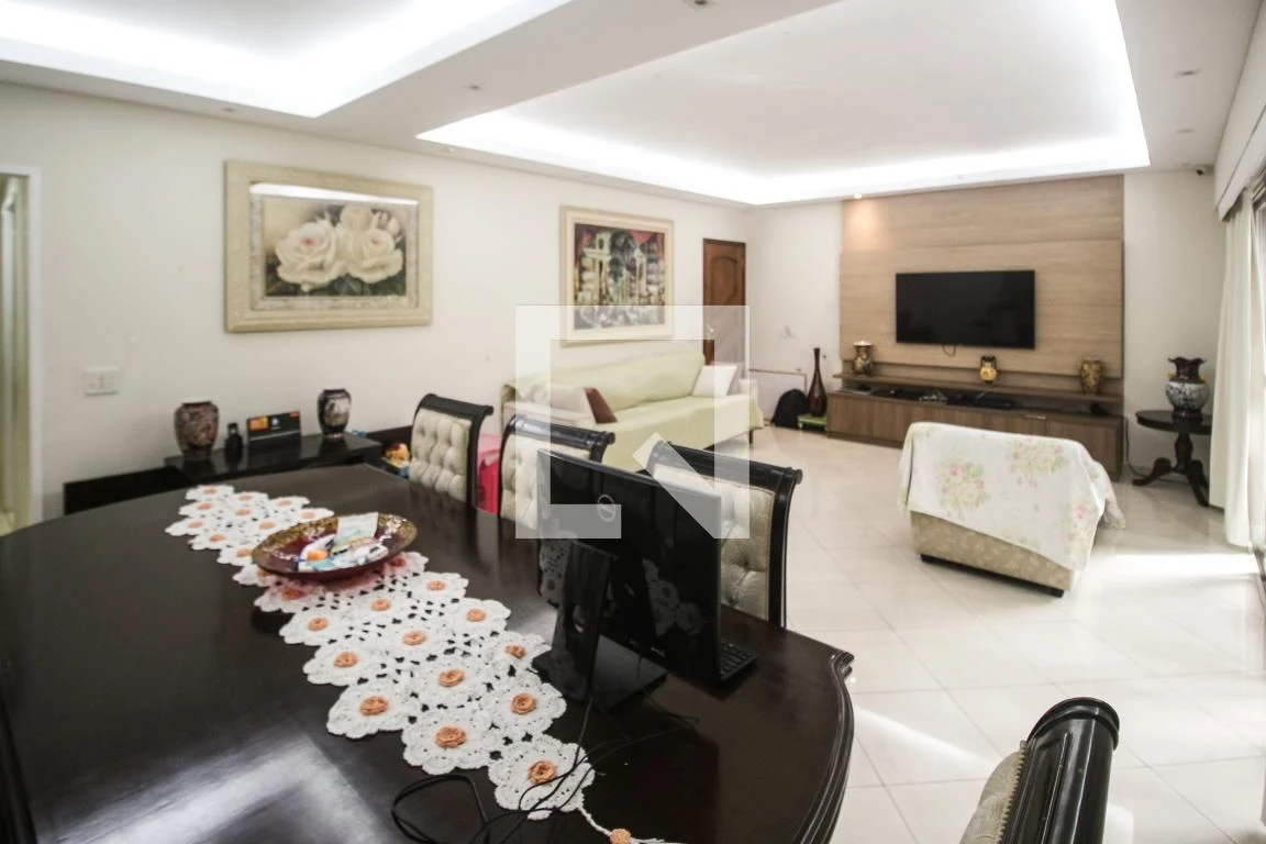 Washing machine in a 3-bedroom apartment, 136 m² — photo 20