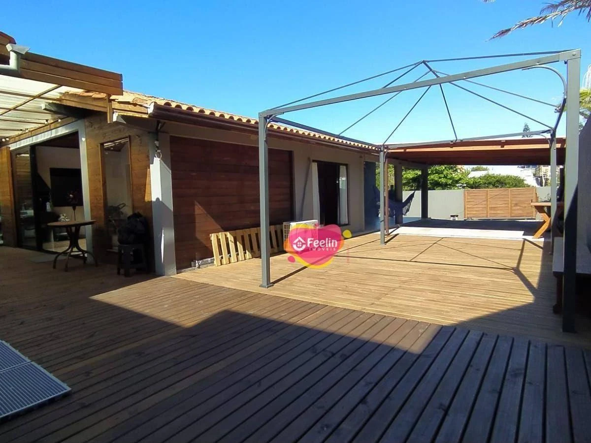 3-bedroom house with a washing machine in Florianópolis — photo 10