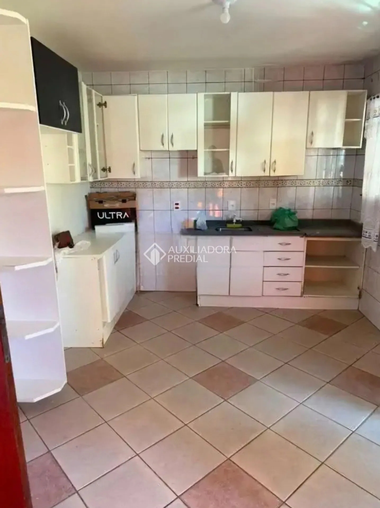 Casa en 2.º piso con 5 dormitorios y 3 suites — photo 2