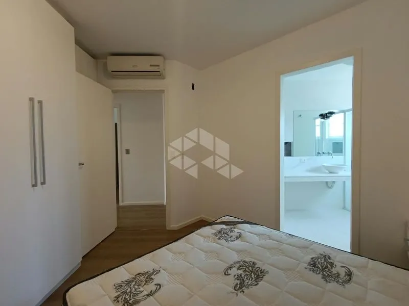 Furnished house, 222 m², with a bathtub — photo 20