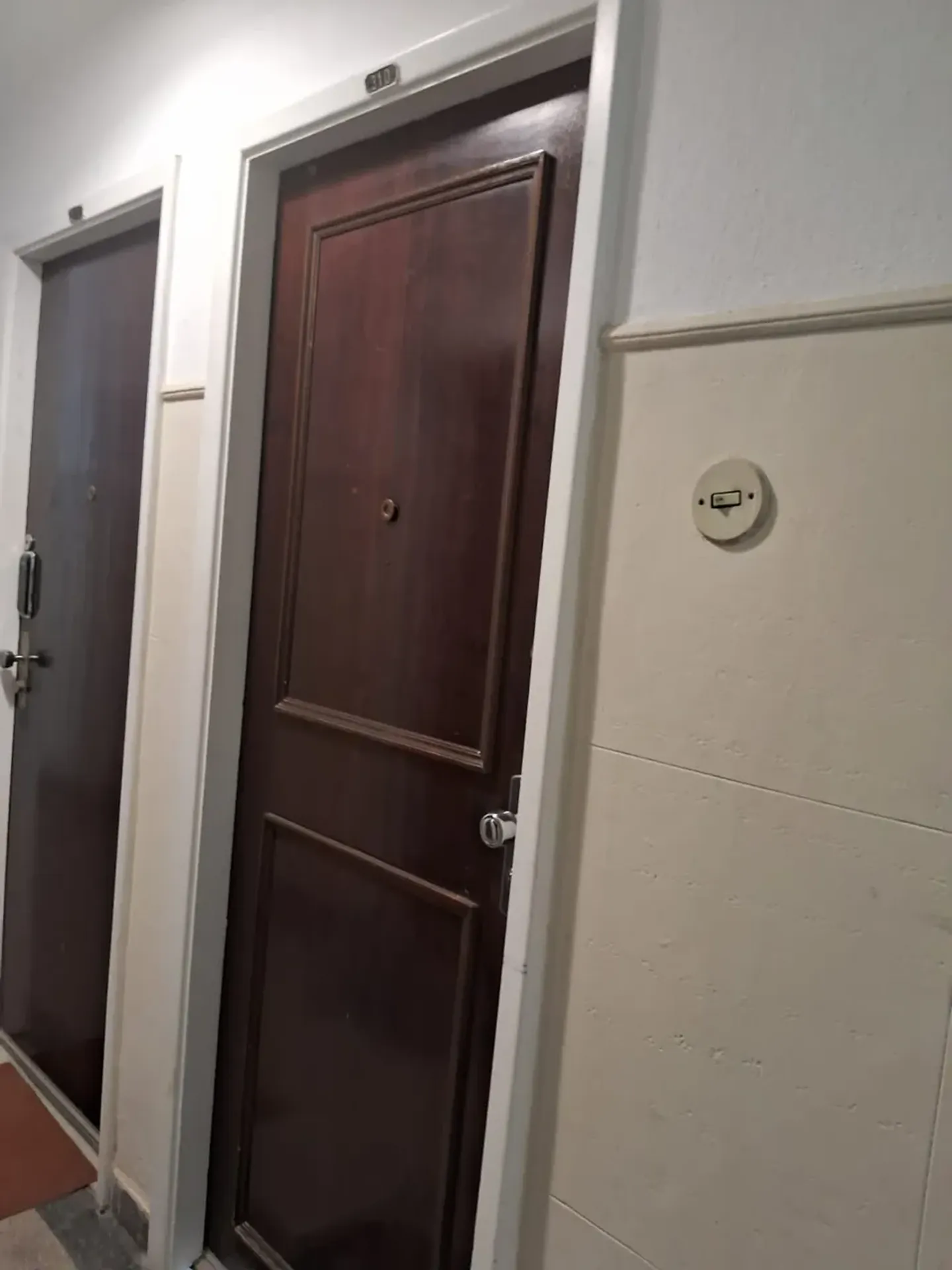 Apartment on the 3rd floor with wood or laminate floors — photo 14