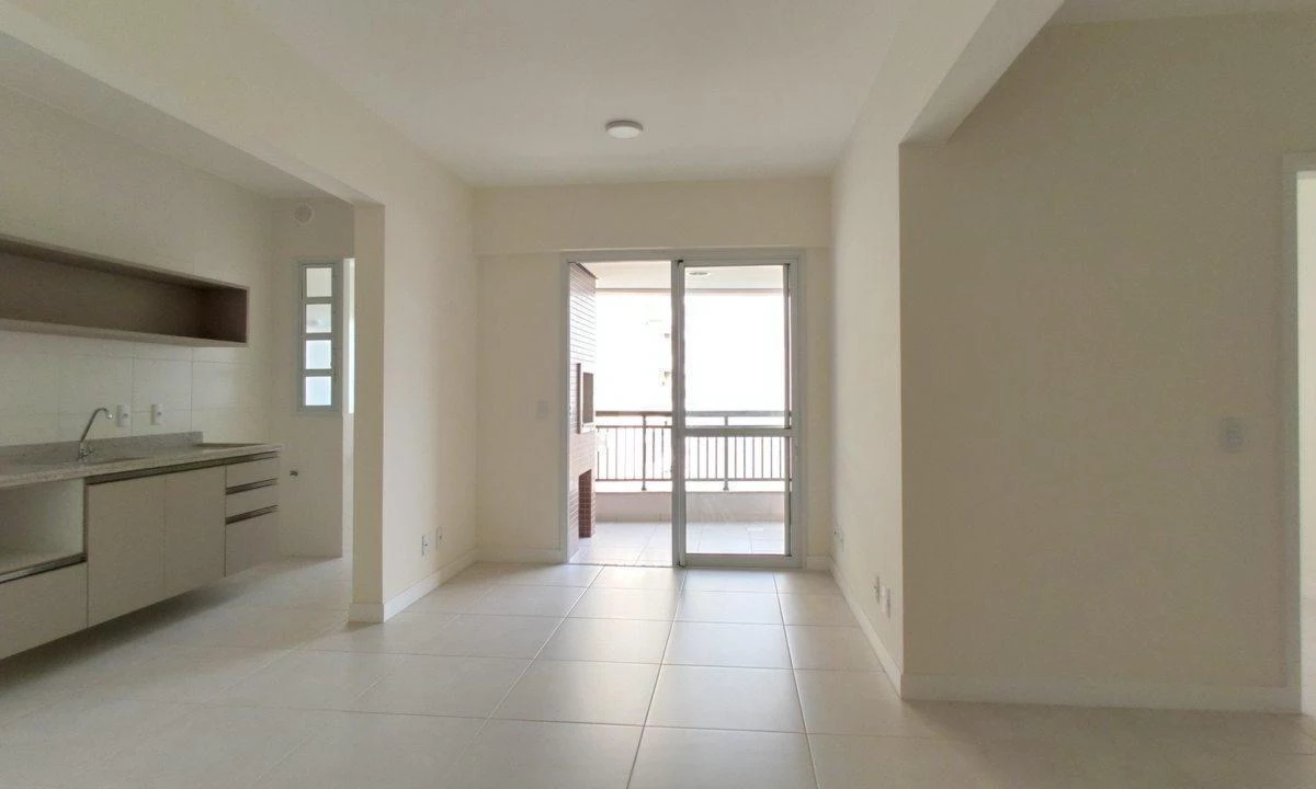 2-bedroom apartment with a mountain view — photo 24