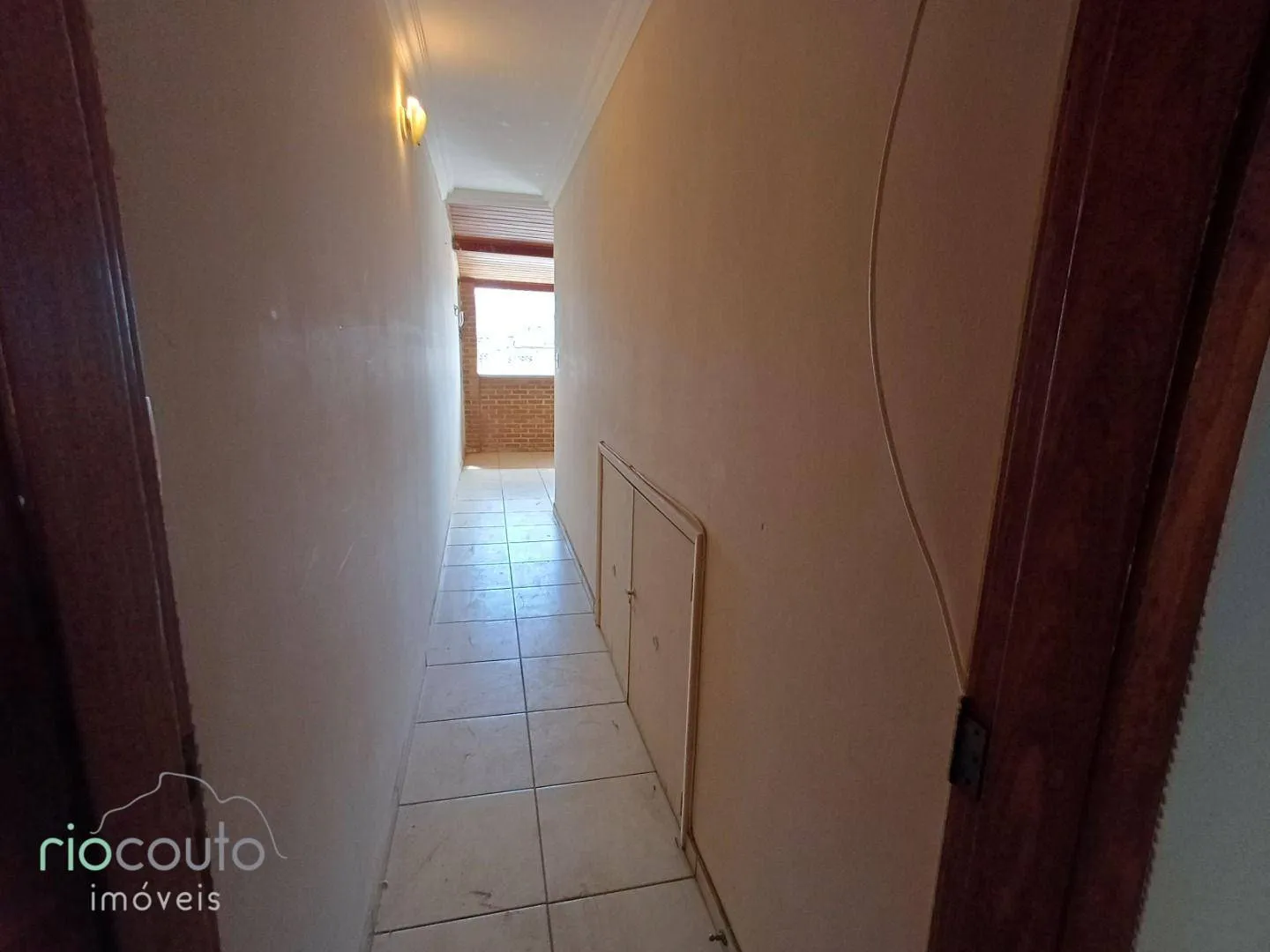 Apartment with 3 bedrooms and 2 bathrooms with a balcony — photo 17