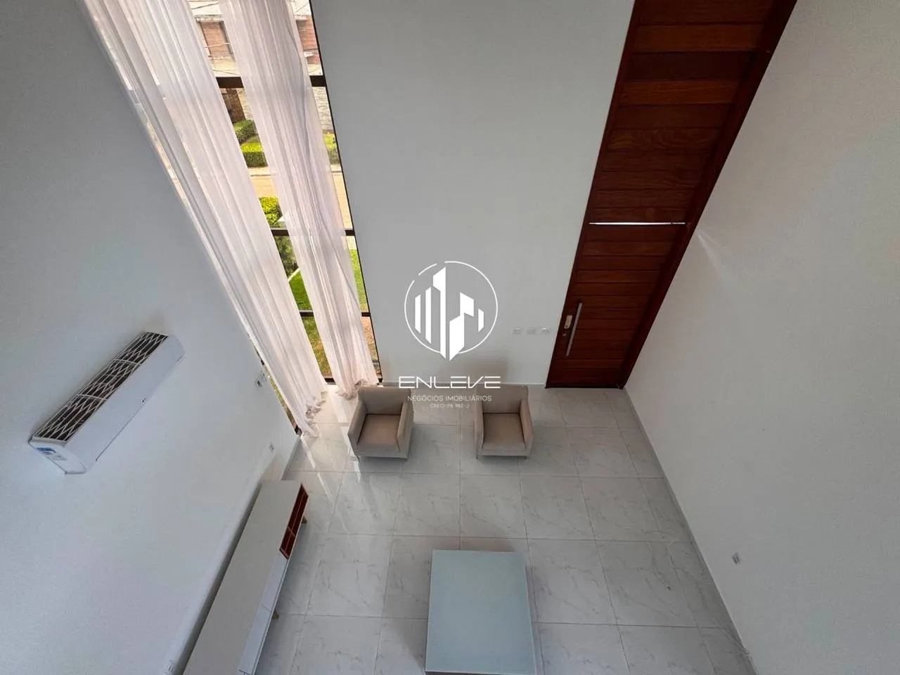 Casa com 4 suítes, 5 banheiros e 600 m² — photo 4