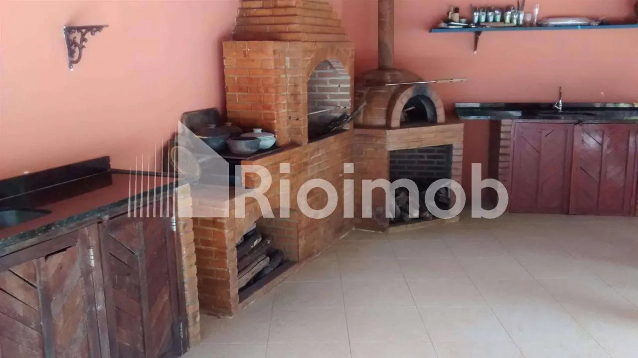 3-bedroom house with 5 bathrooms and closed gas kitchen — photo 3