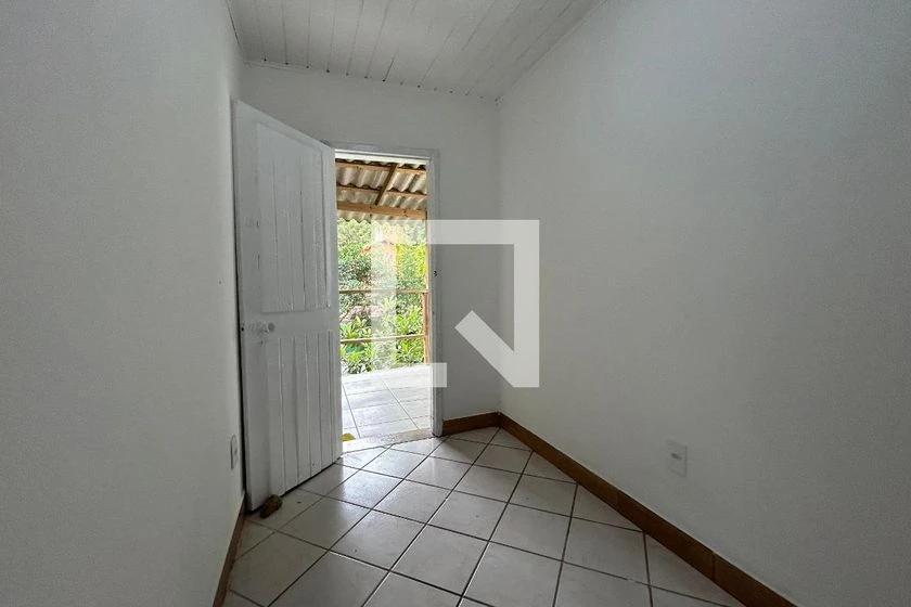 Rental house with 3 bedrooms and a private garden — photo 7