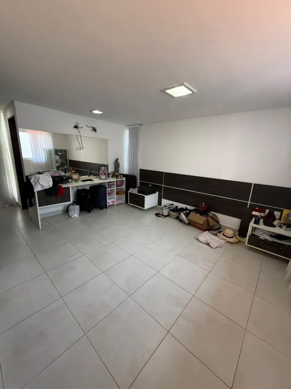 Floor-to-ceiling windows in a 5-bedroom house, 360 m² — photo 17