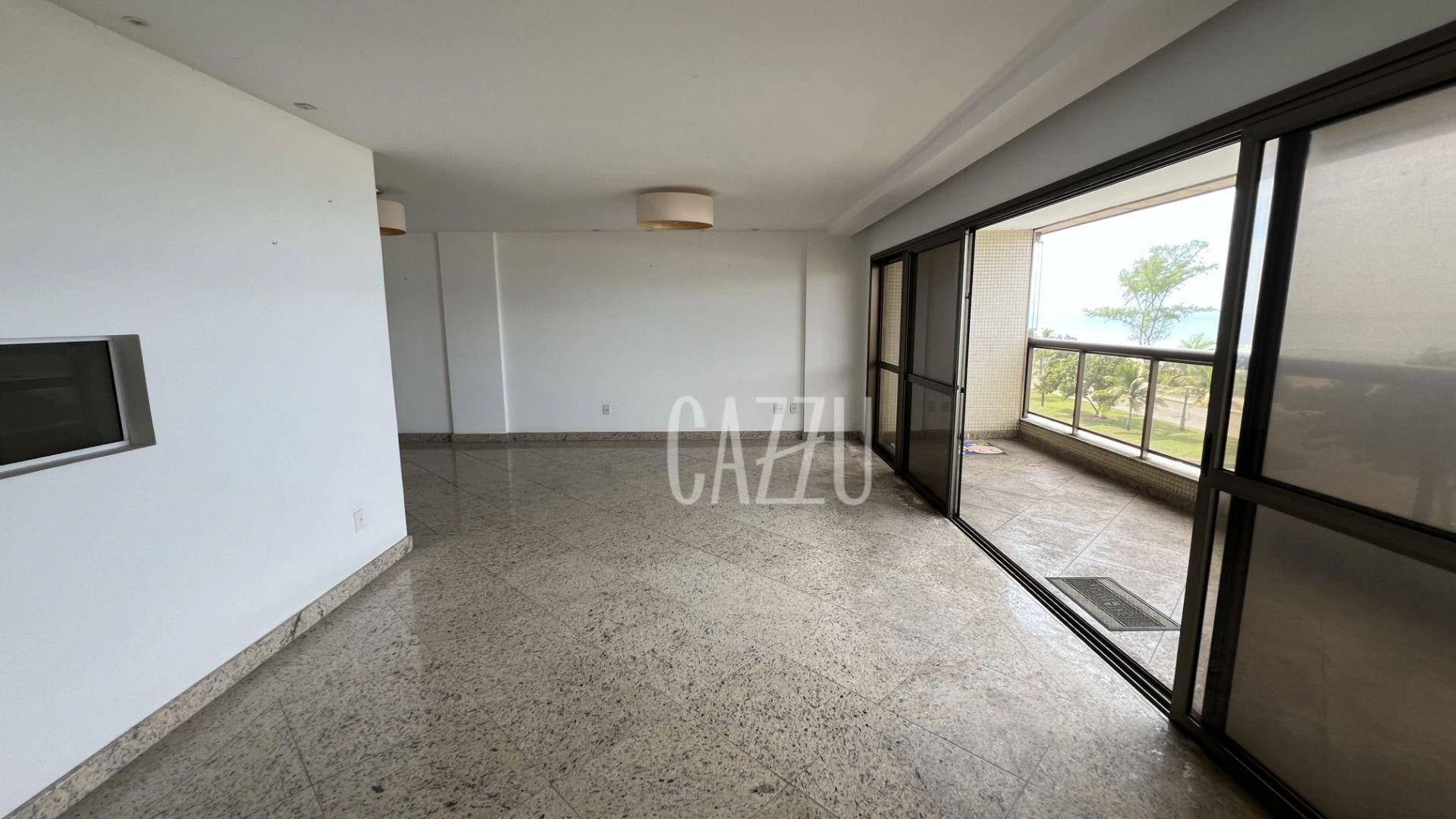 4-bedroom apartment in a building with a sauna — photo 7
