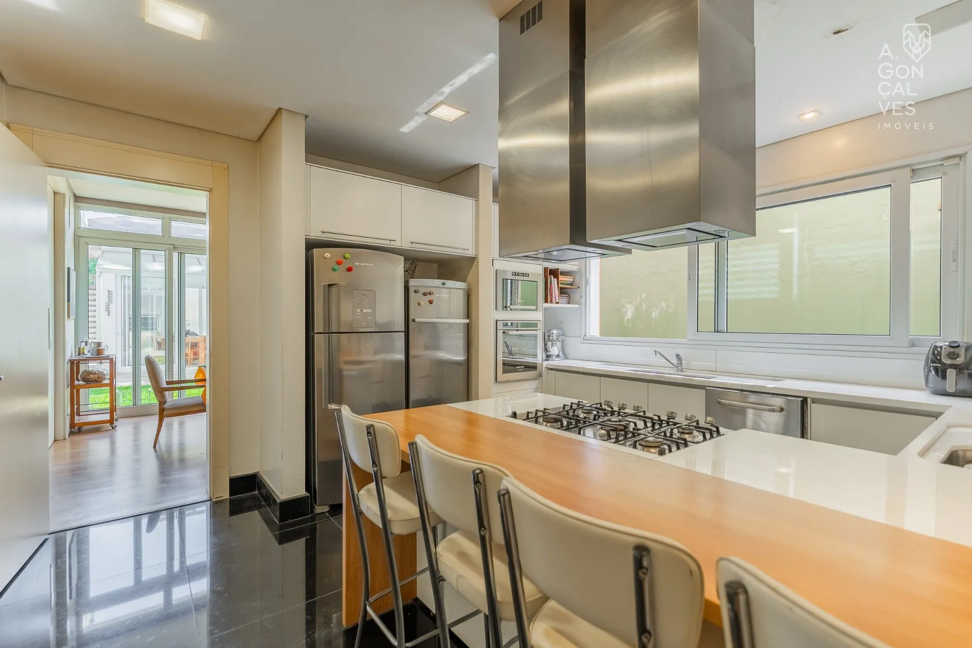 Furnished house with 5 bedrooms and 5 bathrooms — photo 11