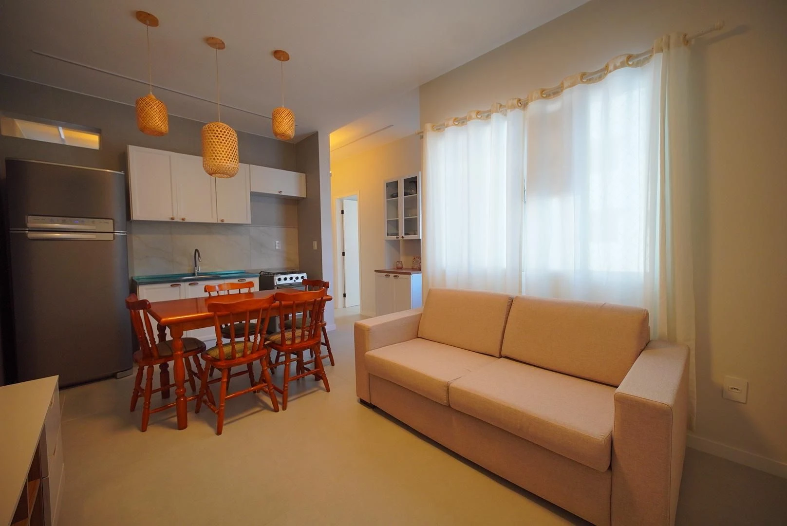 Furnished 3-bedroom apartment with no parking space