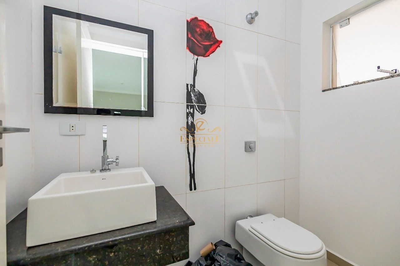 3-bedroom house with a home office in Curitiba — photo 39