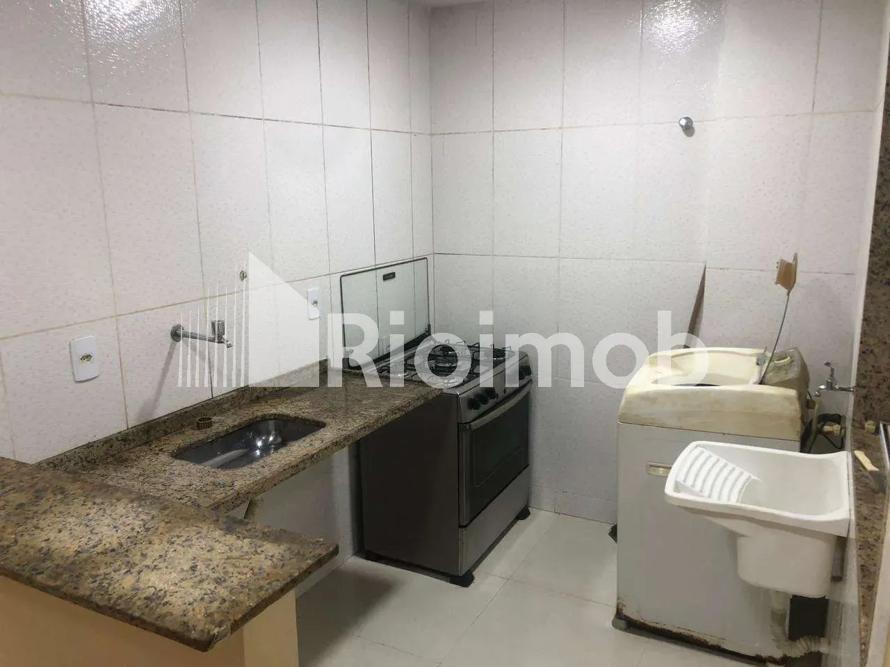 Apartamento com máquina de lavar, Recreio dos Bandeirantes
