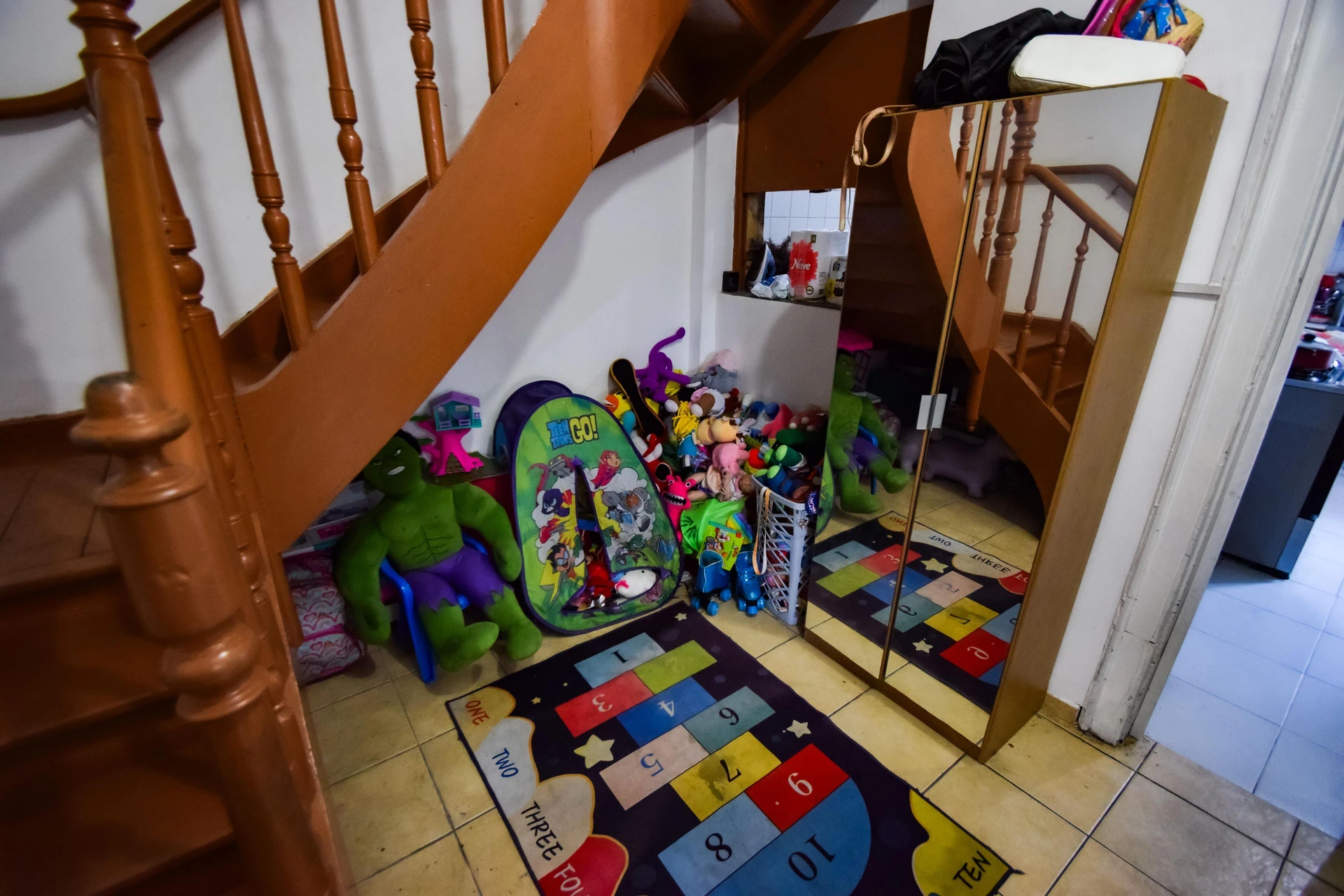 Furnished house with 4 bedrooms and 4 bathrooms — photo 49