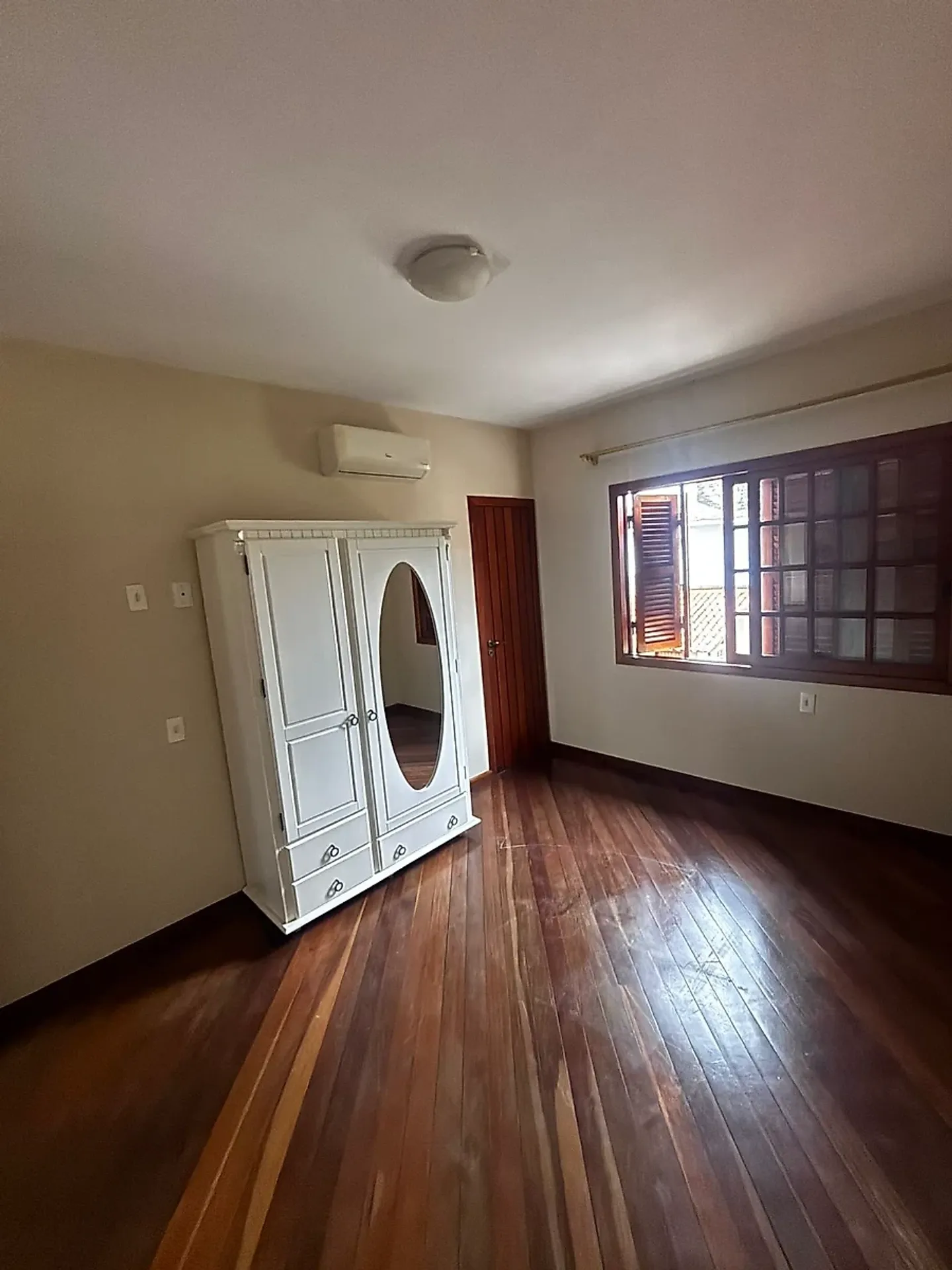 Rental house with 3 bedrooms and 360 m² — photo 6