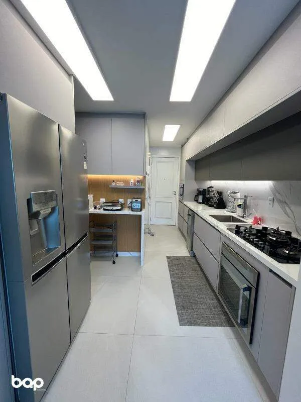 Furnished 3-bedroom apartment with a gas open-plan kitchen — photo 25