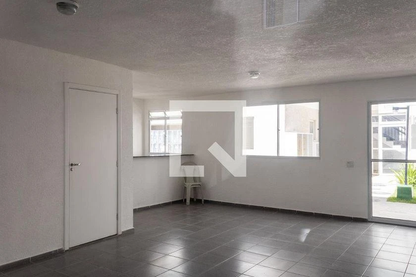 Apartamento de 2 quartos com vaga e 24 m²