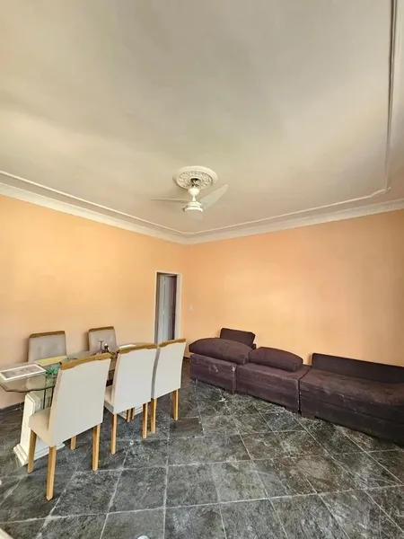 Casa de 2 quartos com banheira, Bangu