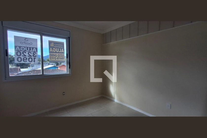 3-bedroom apartment in a building with a pool — photo 11