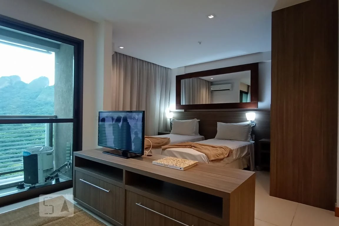 1-bedroom unfurnished apartment with en-suite bath — photo 13