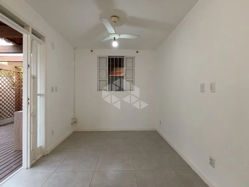 Furnished 1-bedroom house with open-plan kitchen — photo 5
