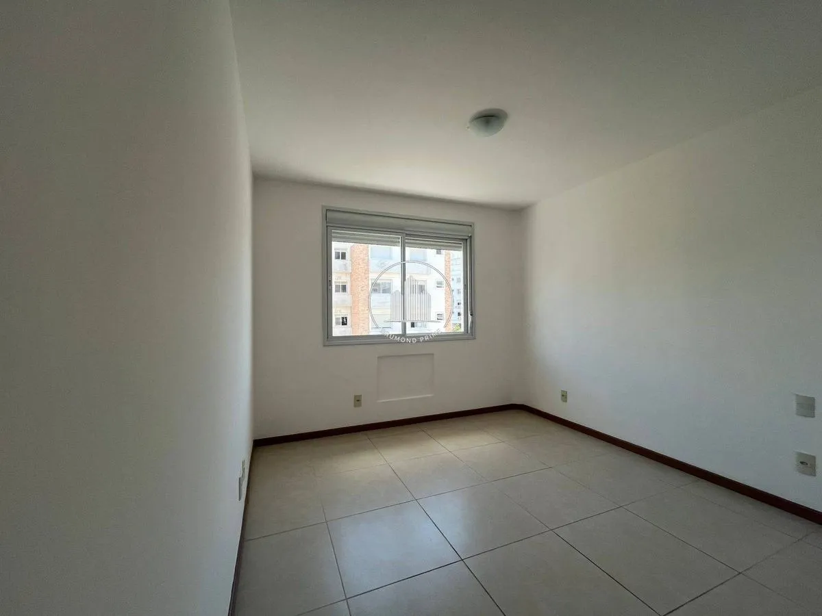 130 m² apartment with 3 en-suite bedrooms and 2 spots — photo 31