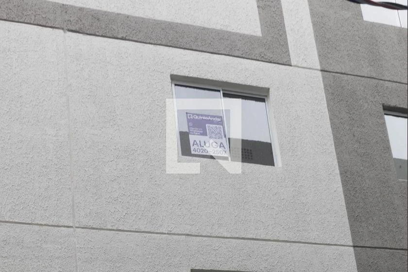 2-bedroom apartment in a building with a gym — photo 42
