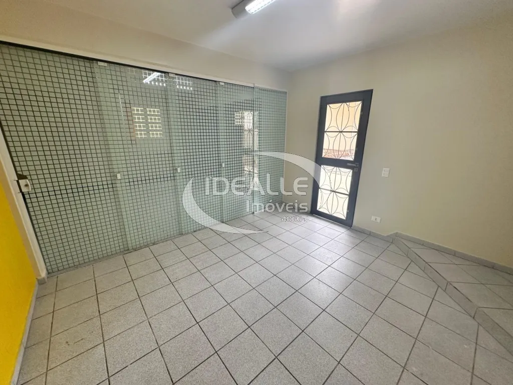 184 m² house with a built-in balcony grill — photo 30