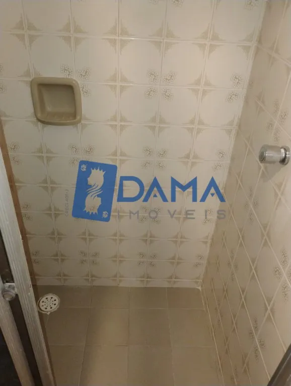 Apartamento com 3 quartos e área de lavanderia — photo 30