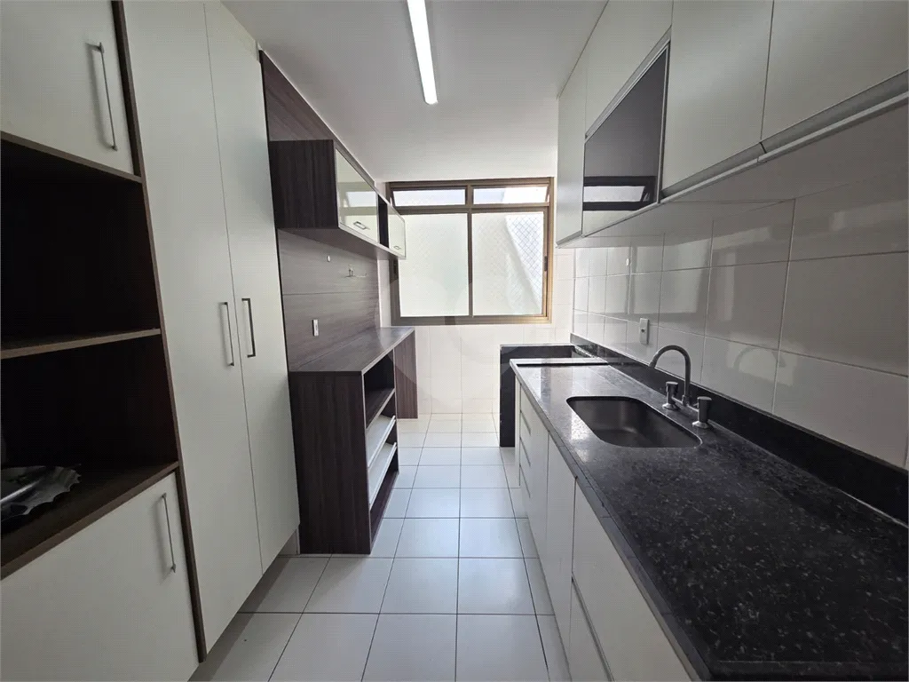 Duplex penthouse with 4 bedrooms and 3 parking spots — photo 22