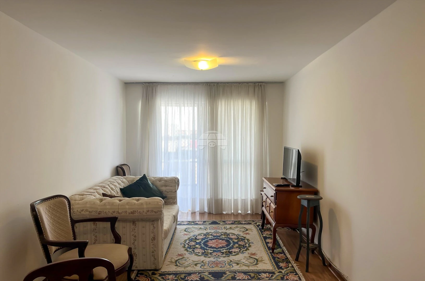2-bedroom apartment with a washing machine — photo 2