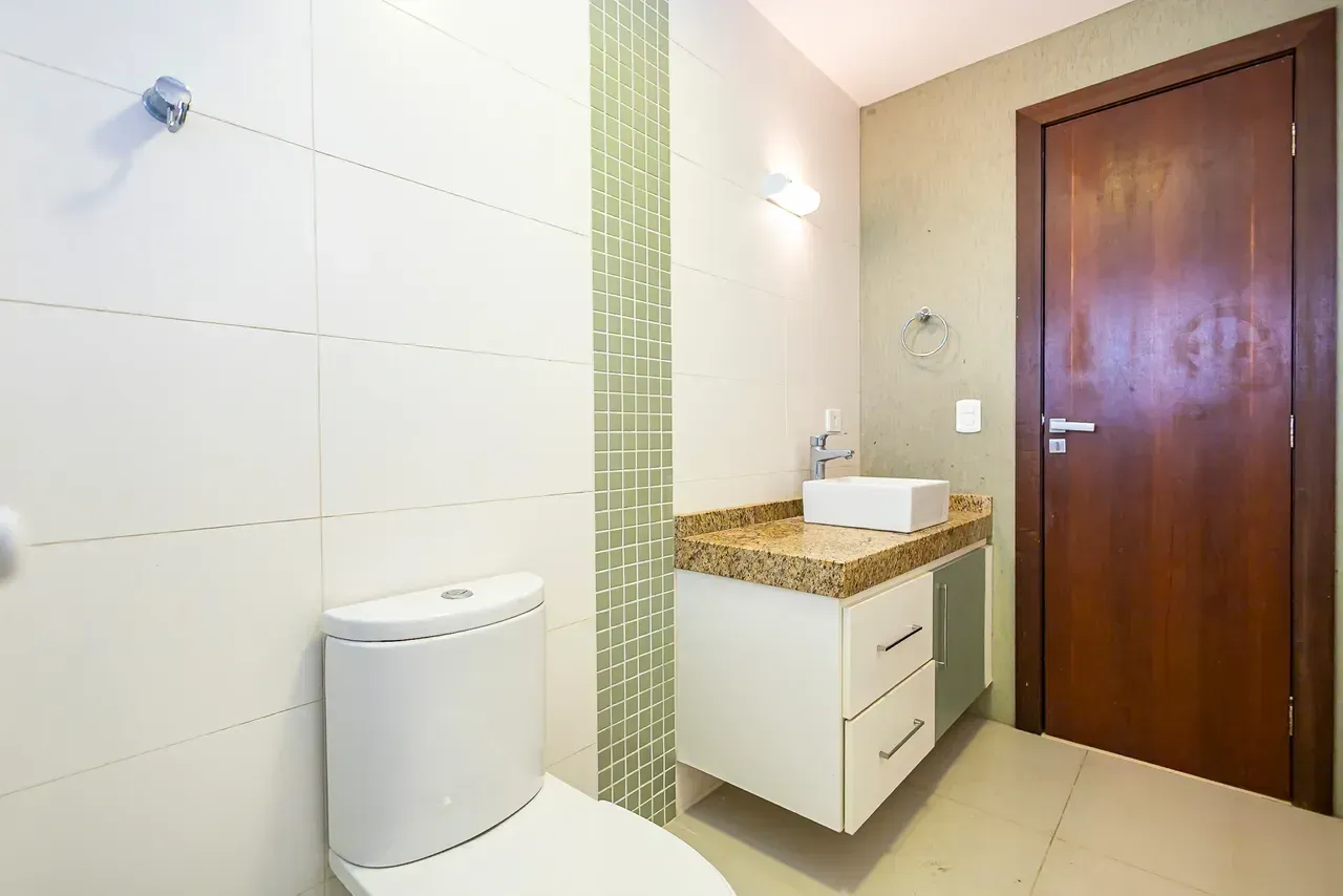 Furnished house with 5 bedrooms and 470 m² — photo 72