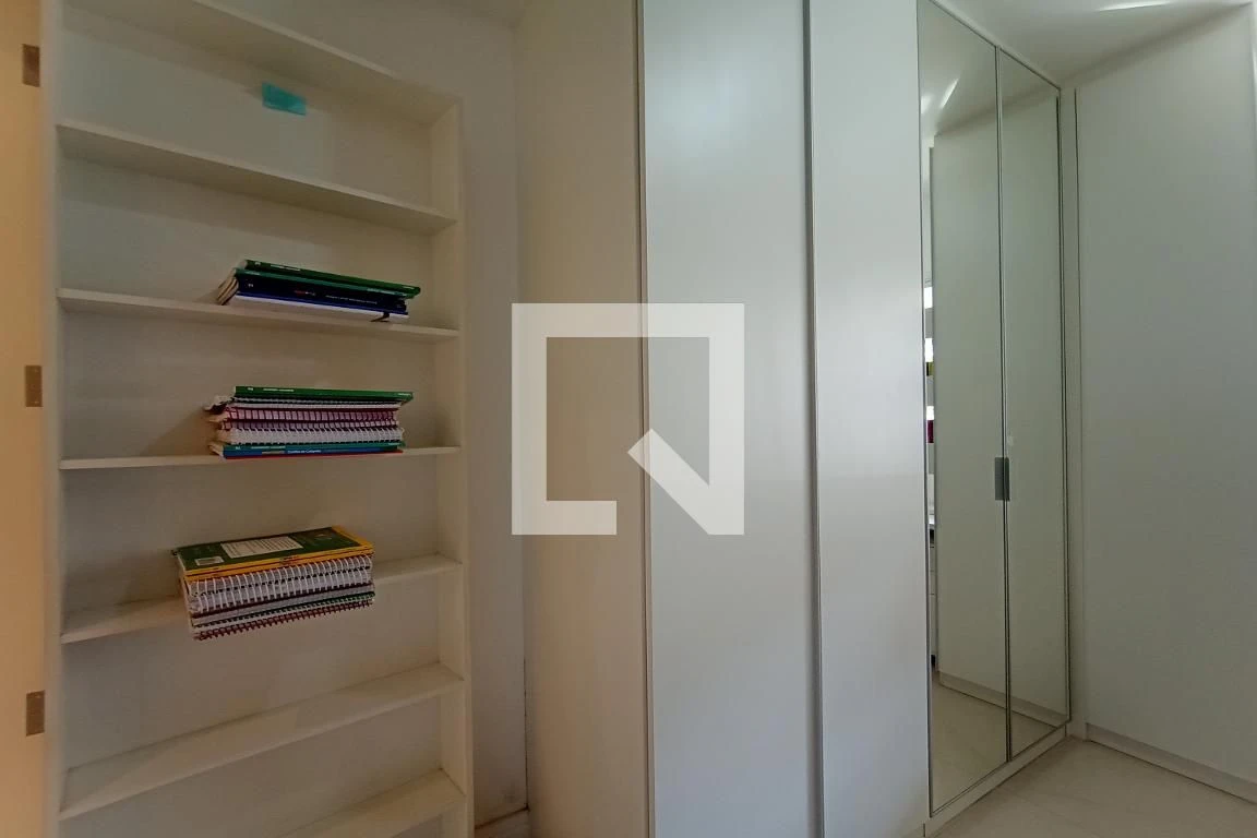 Furnished 3-bedroom apartment with 3 bathrooms and balcony — photo 3