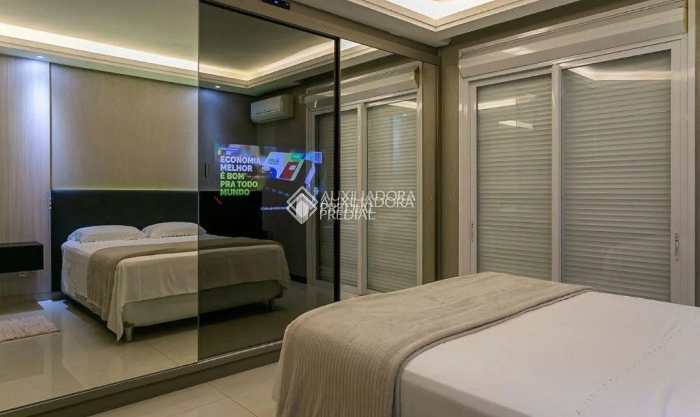 Furnished house with 6 en-suite bedrooms and 7 baths — photo 12