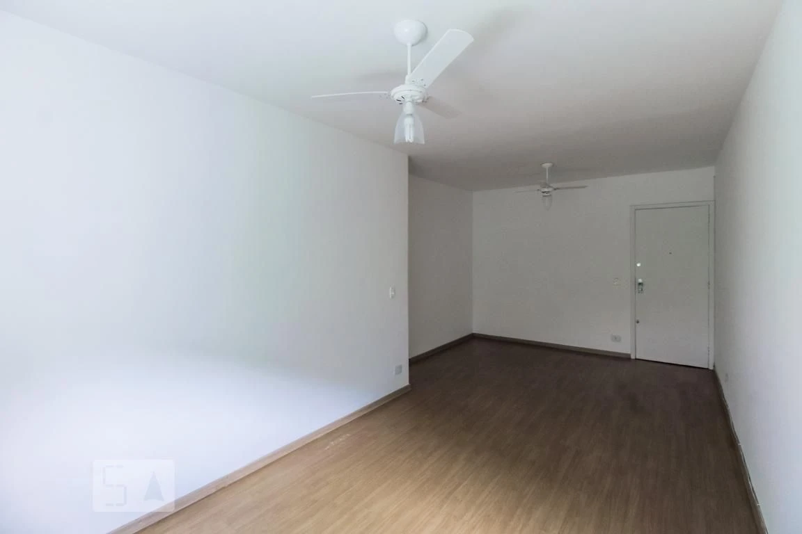 Departamento, 98 m², con piso de madera o laminado