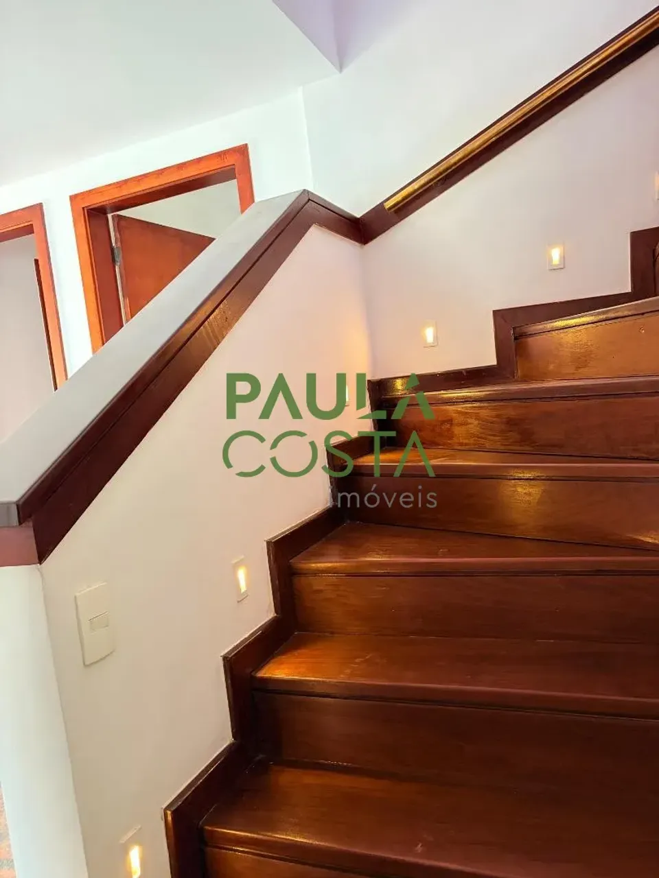 Casa sem mobília com 5 quartos, 5 banheiros e 638 m² — photo 20
