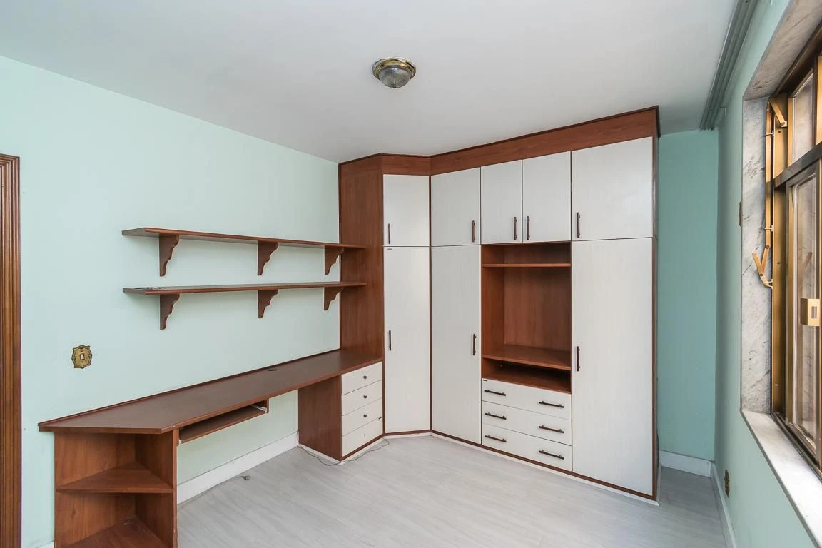 Casa sem mobília com 4 quartos e varanda — photo 85