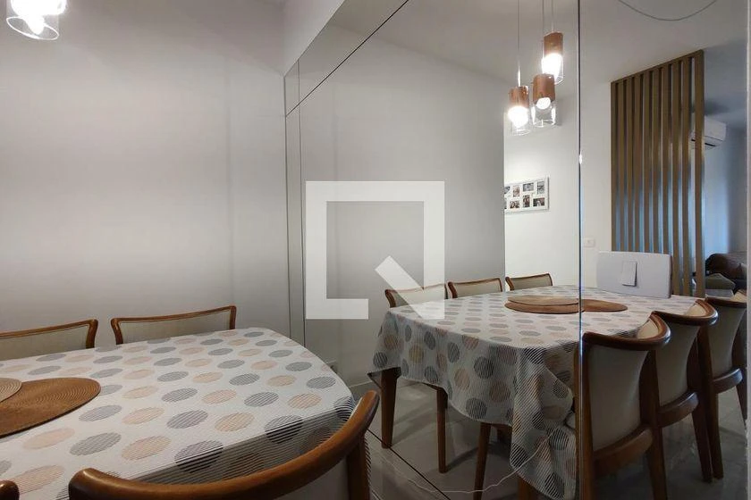 3-bedroom apartment with a walk-in closet — photo 39