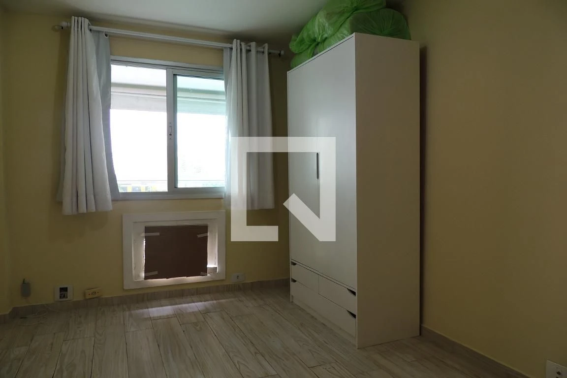 Панорамні вікна та 2 спальні: квартира 73 м² — photo 31