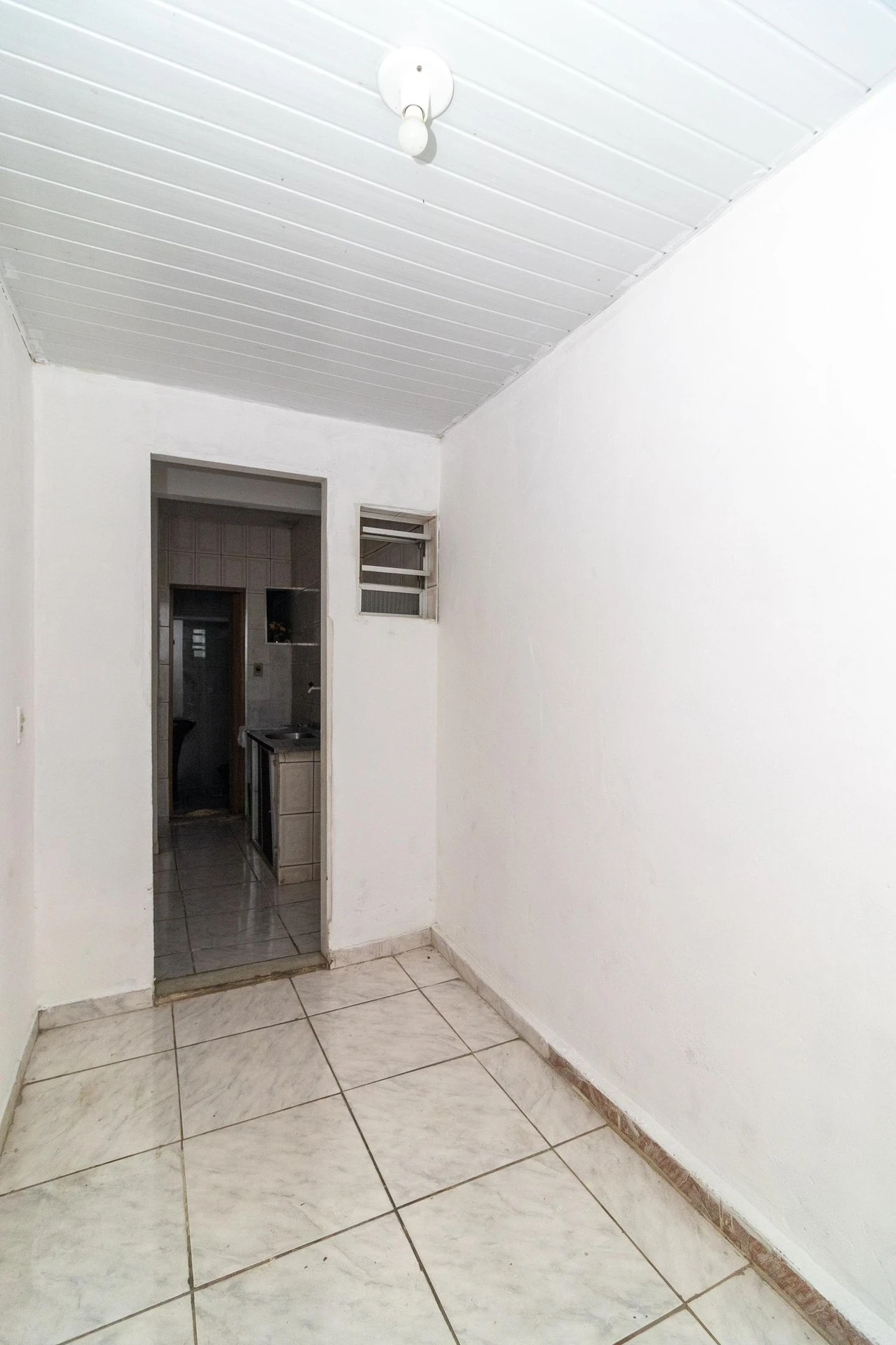 House with 2 bedrooms and an electric shower — photo 27