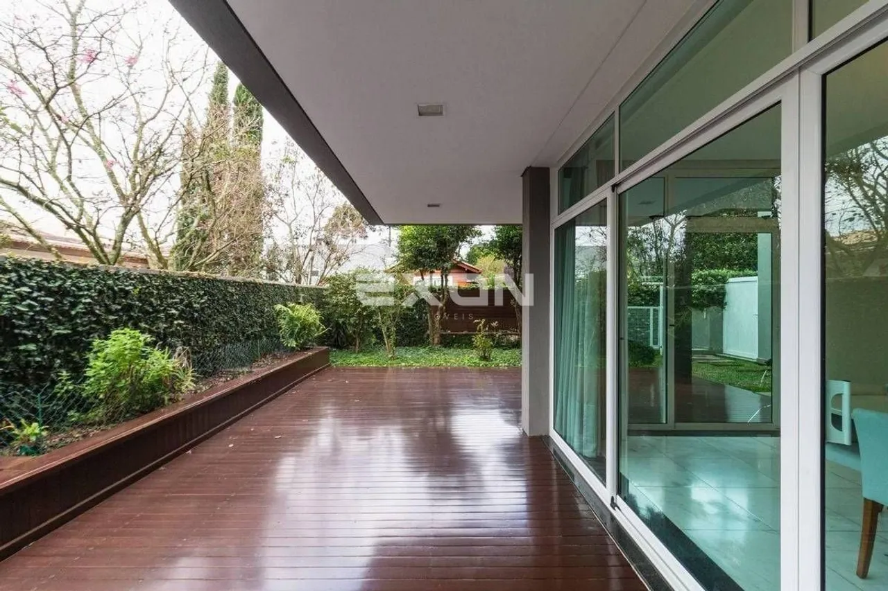 House with 5 bedrooms and 829 m² plus 4 parking spots — photo 16